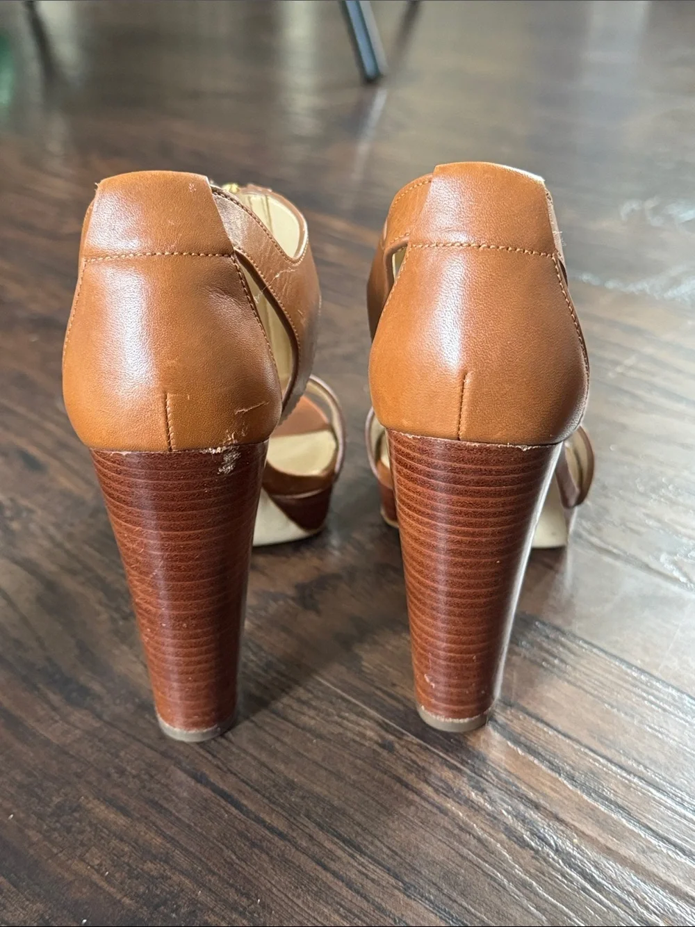 Michael Kors stylish cognac